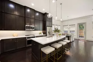 6703 Saxton Manor St, Houston, TX 77055 - Photo 13