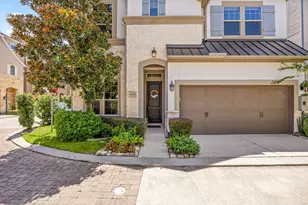 6703 Saxton Manor St, Houston, TX 77055 - Photo 3