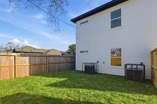 7801 Nashville St, Houston, TX 77028 - Photo 31