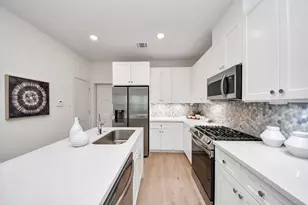 1041 Glen Ave, Houston, TX 77088 - Photo 9