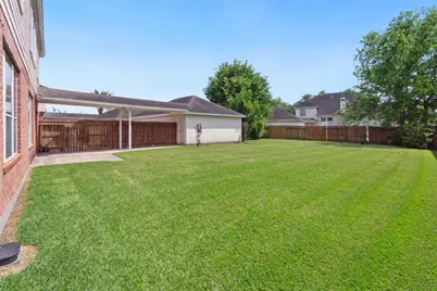 5002 Hearth Hollow Lane, Sugar Land, TX 77479 - Photo 25