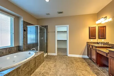 14426 Castlemaine Court, Sugar Land, TX 77498 - Photo 11