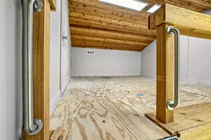 9103 Chesney Downs Dr, Houston, TX 77083 - Photo 13