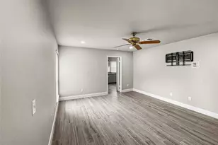 9103 Chesney Downs Dr, Houston, TX 77083 - Photo 19
