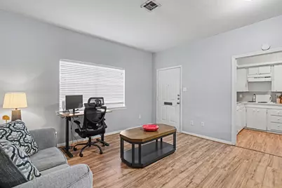 2804 Arlington Street, Houston, TX 77008 - Photo 13