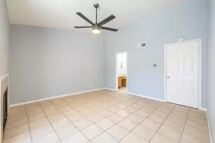 14600 Fonmeadow Dr, Houston, TX 77035 - Photo 15