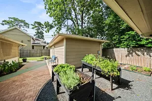 1526 Du Barry Ln, Houston, TX 77018 - Photo 33