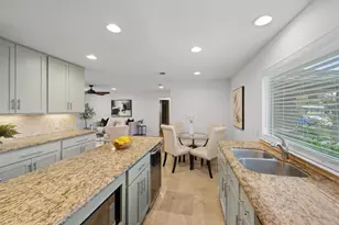 1526 Du Barry Ln, Houston, TX 77018 - Photo 11