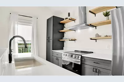 1029 Sunset Circle E, Crystal Beach, TX 77650 - Photo 21