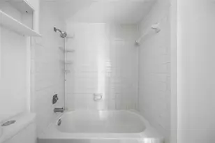 6201 Beverly Hill St, Houston, TX 77057 - Photo 25