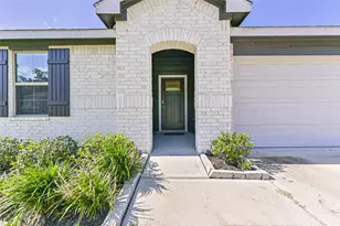 136 Little Spg Ct, Anahuac, TX 77514 - Photo 31