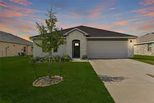 136 Little Spg Ct, Anahuac, TX 77514 - Photo 1