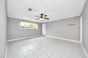 10707 Shannon Hills Dr, Houston, TX 77099 - Photo 33