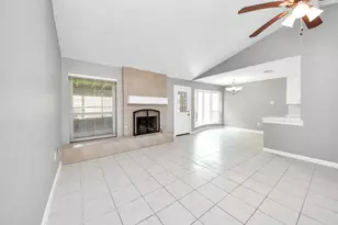 10707 Shannon Hills Dr, Houston, TX 77099 - Photo 15
