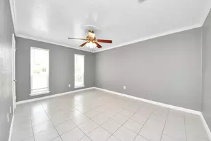 10707 Shannon Hills Dr, Houston, TX 77099 - Photo 39