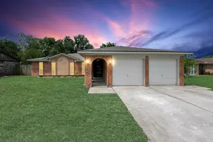 10707 Shannon Hills Dr, Houston, TX 77099 - Photo 7