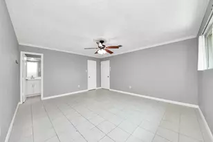 10707 Shannon Hills Dr, Houston, TX 77099 - Photo 35
