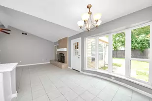 10707 Shannon Hills Dr, Houston, TX 77099 - Photo 21