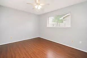 2331 Stillmeadow Dr, Missouri City, TX 77489 - Photo 9
