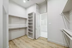 5225 Hillman St, Houston, TX 77023 - Photo 13