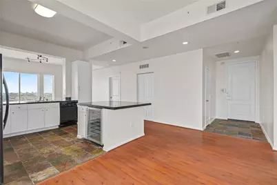 3505 Sage Road #2402, Houston, TX 77056 - Photo 5