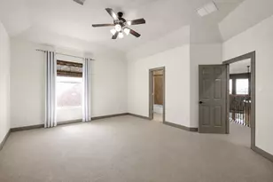 90 Player Oaks Pl, The Woodlands, TX 77382 - Photo 31