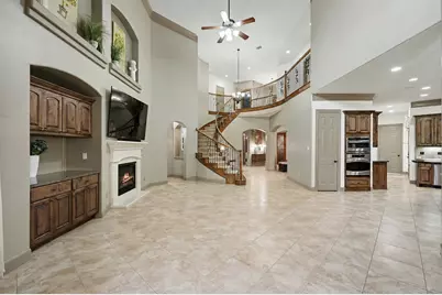 90 Player Oaks Place, The Woodlands, TX 77382 - Photo 5