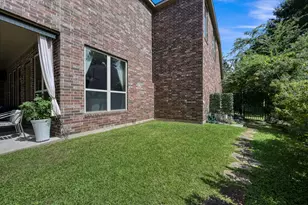 90 Player Oaks Pl, The Woodlands, TX 77382 - Photo 39