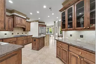 90 Player Oaks Pl, The Woodlands, TX 77382 - Photo 15