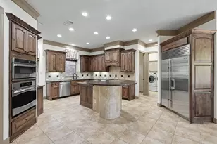 90 Player Oaks Pl, The Woodlands, TX 77382 - Photo 11