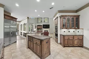 90 Player Oaks Pl, The Woodlands, TX 77382 - Photo 13