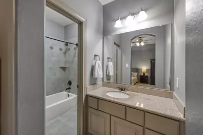 90 Player Oaks Place, The Woodlands, TX 77382 - Photo 37