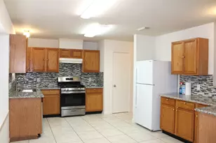 16014 Clayton Green Dr, Houston, TX 77082 - Photo 9