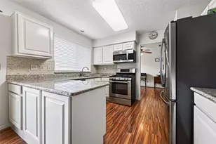 8406 Hot Springs Dr, Houston, TX 77095 - Photo 17