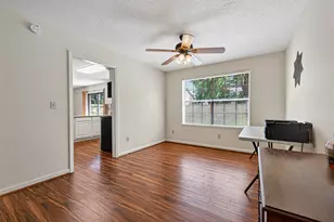 8406 Hot Springs Dr, Houston, TX 77095 - Photo 11