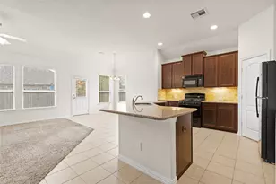 611 Orchid Hill Dr E, Conroe, TX 77301 - Photo 13