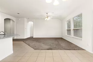 611 Orchid Hill Dr E, Conroe, TX 77301 - Photo 19
