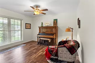 131 Highland Terrace, League City, TX 77573 - Photo 11