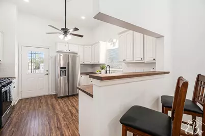 3515 Winnie Street, Galveston, TX 77550 - Photo 5