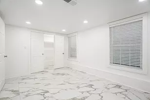 3515 Winnie St, Galveston, TX 77550 - Photo 31