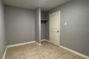 10120 Homestead Rd, Houston, TX 77016 - Photo 13