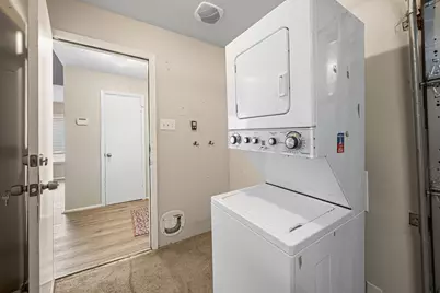 10719 Lakewood Oaks Drive, Sugar Land, TX 77498 - Photo 17