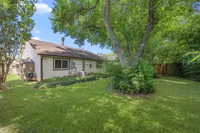 10719 Lakewood Oaks Drive, Sugar Land, TX 77498 - Photo 19