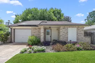 10719 Lakewood Oaks Dr, Sugar Land, TX 77498 - Photo 1
