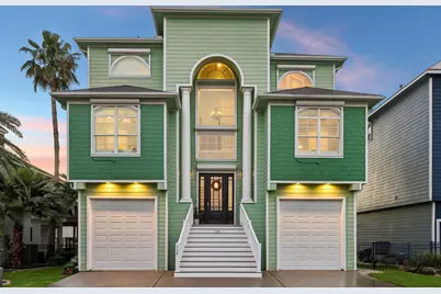 128 Starboard Drive, Dickinson, TX 77539 - Photo 1