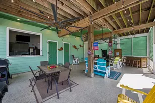 128 Starboard Dr, Dickinson, TX 77539 - Photo 41