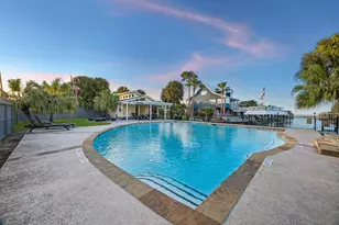 128 Starboard Dr, Dickinson, TX 77539 - Photo 49