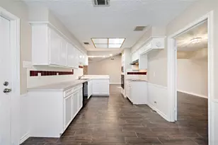 4811 Marywood Dr, Spring, TX 77388 - Photo 9