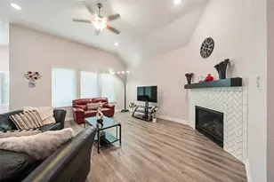 18918 Arnold Creek Ln, New Caney, TX 77357 - Photo 9