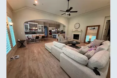 31 Woodglade Way, Tomball, TX 77375 - Photo 3